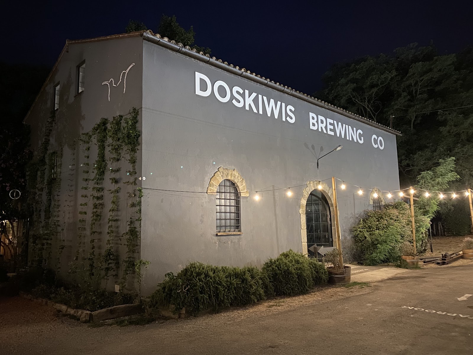 DosKiwis Brewing